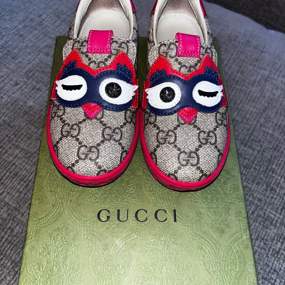 Gucci Kids Sneakers with Owl Motif - Pink and Gray